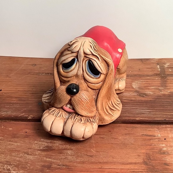 Vintage “Pendelfin Pooch” with red blanket - Picture 2 of 4